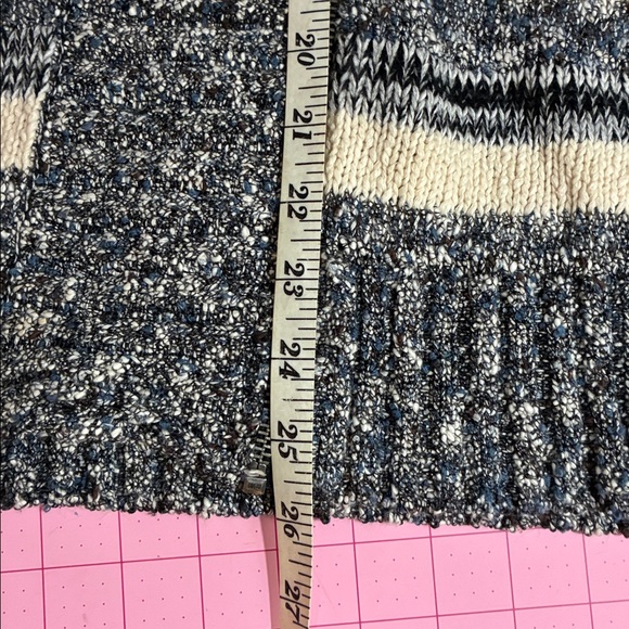 Eddie Bauer Navy and Cream Striped Cardigan - Picture 9 of 9